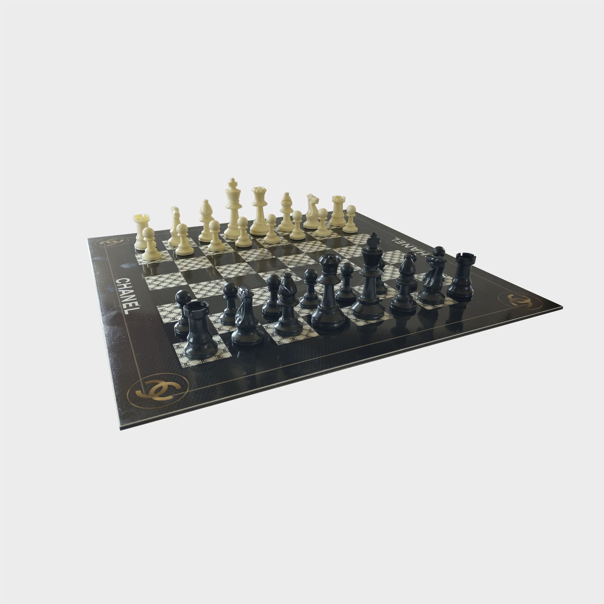 Chess contemporain - Chanel Chess  by Lascaz Déco