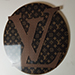  Vuitton Logo I : vue de face